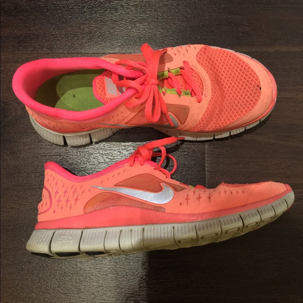 Nike free run running shoes